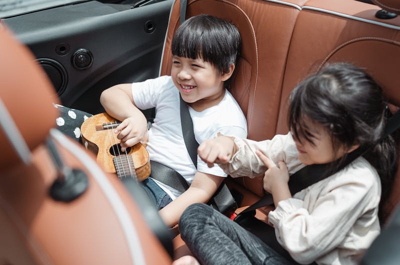 嬰兒用品選購指南：如何選擇最安全的汽車座椅